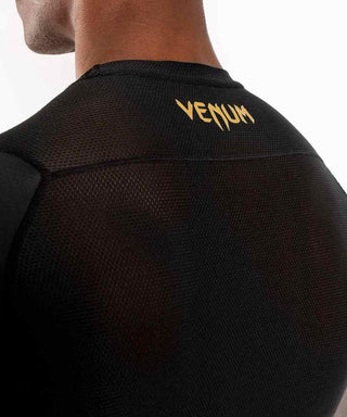 Rashguard Venum G-Fit Nero-oro maniche corte